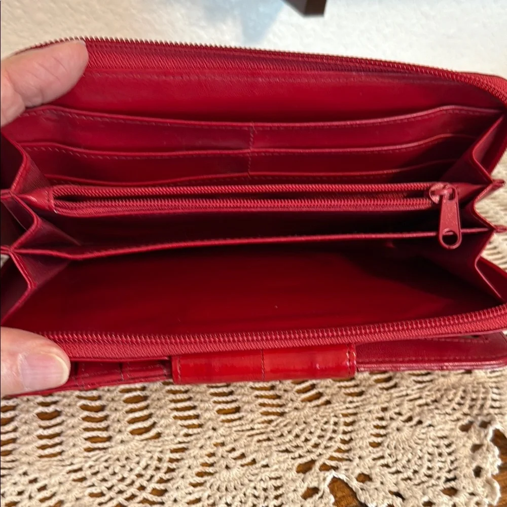 Lee Sands Red Women's Wallet - Picture 4 of 5